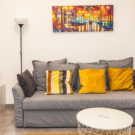 תל אביב Lovely Apartment Close To The Beach מראה חיצוני תמונה